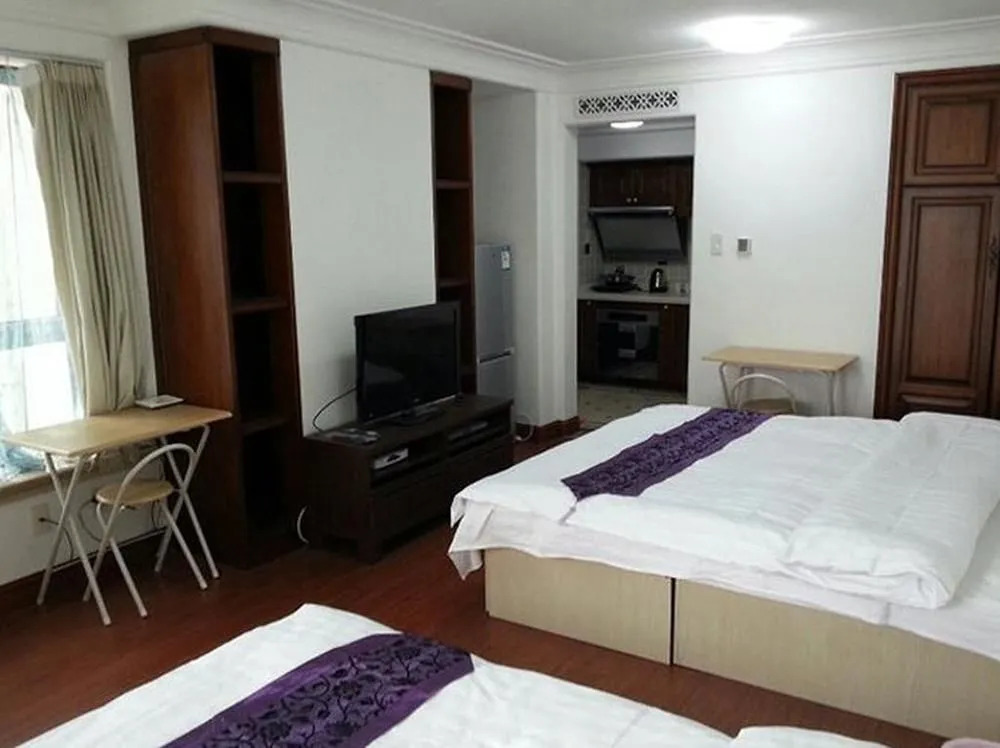 Yingxiang Hotel(大连星海映像酒店式公寓（星海广场地铁口店）)