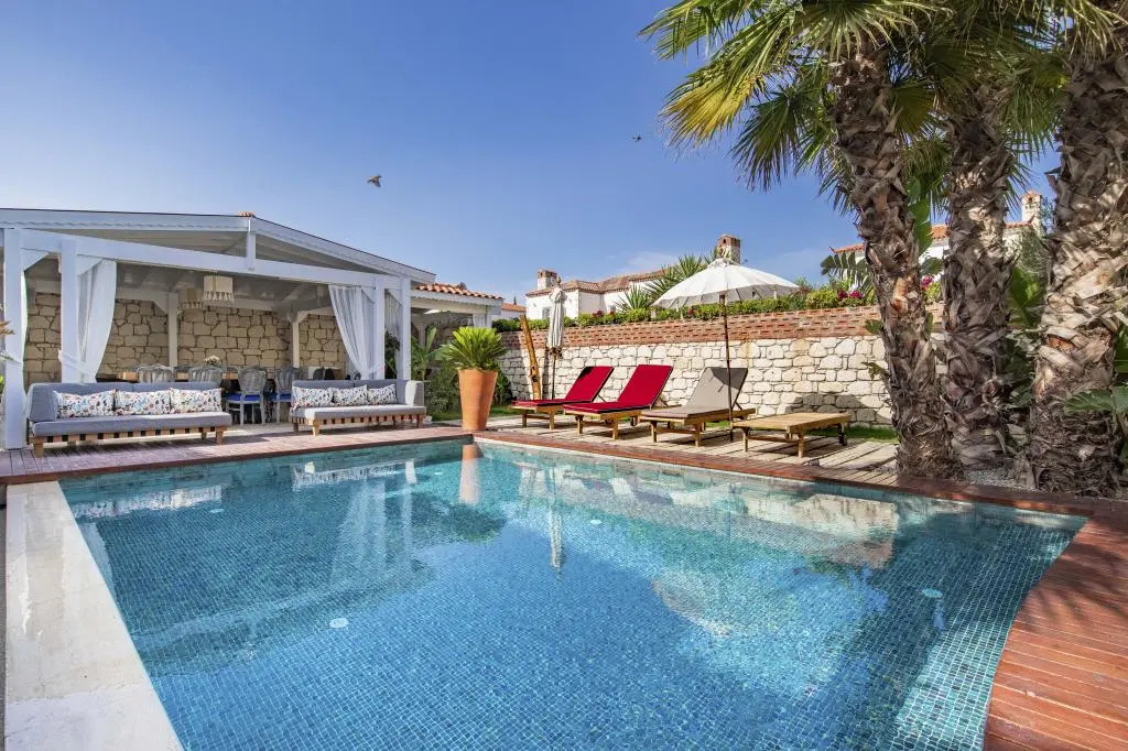 777 Alaçatı Adults only