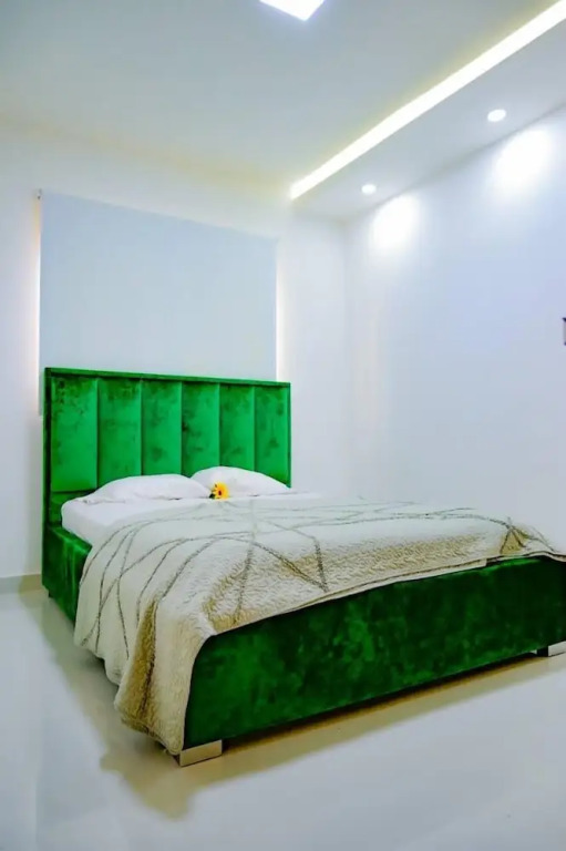 SFM Verdana Rental