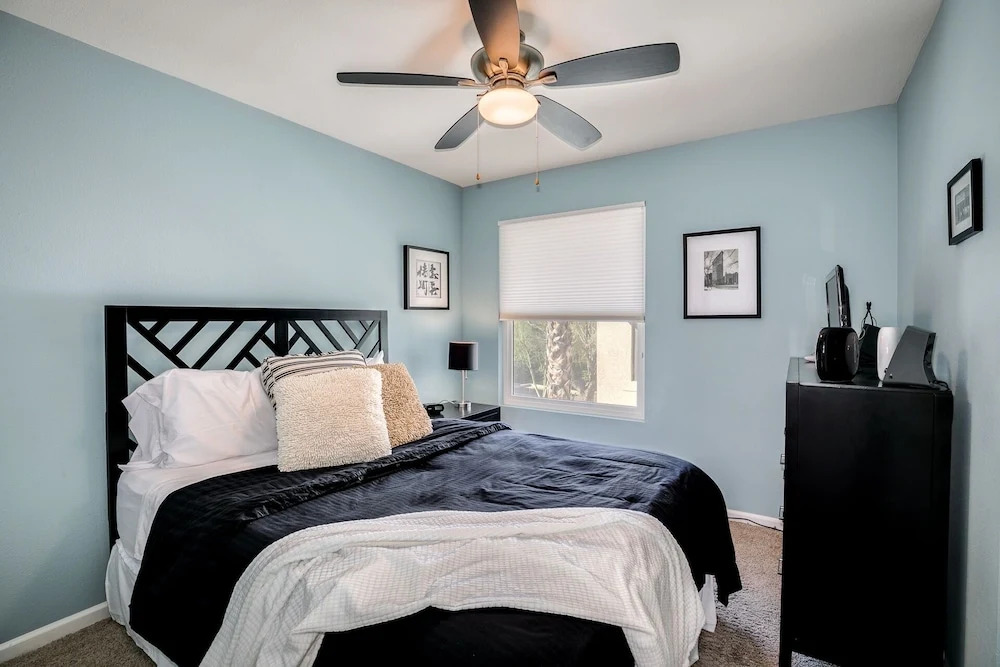 Winston - 2 Br Condo