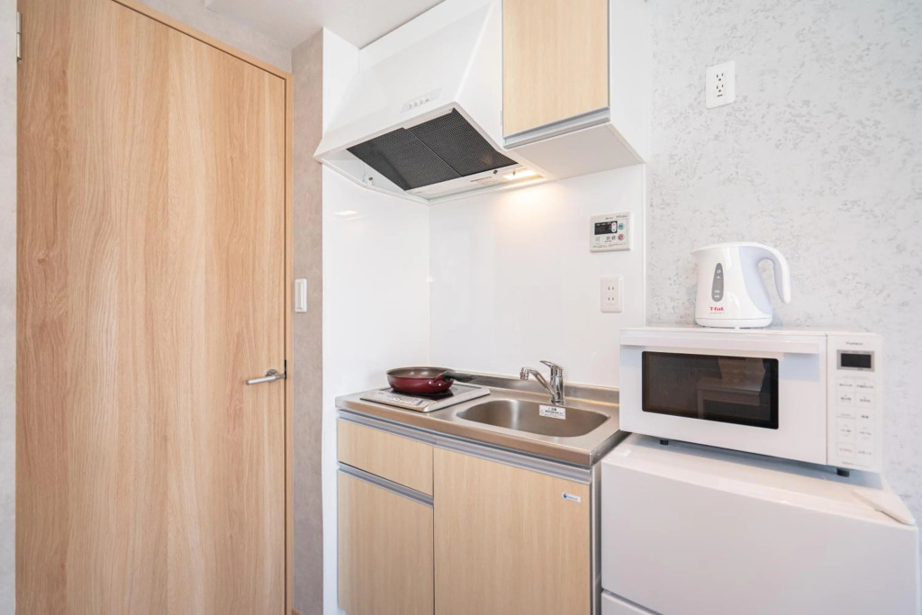 Designed apart ment Yamanote Line Shin-Okubo Sta 3 min walk