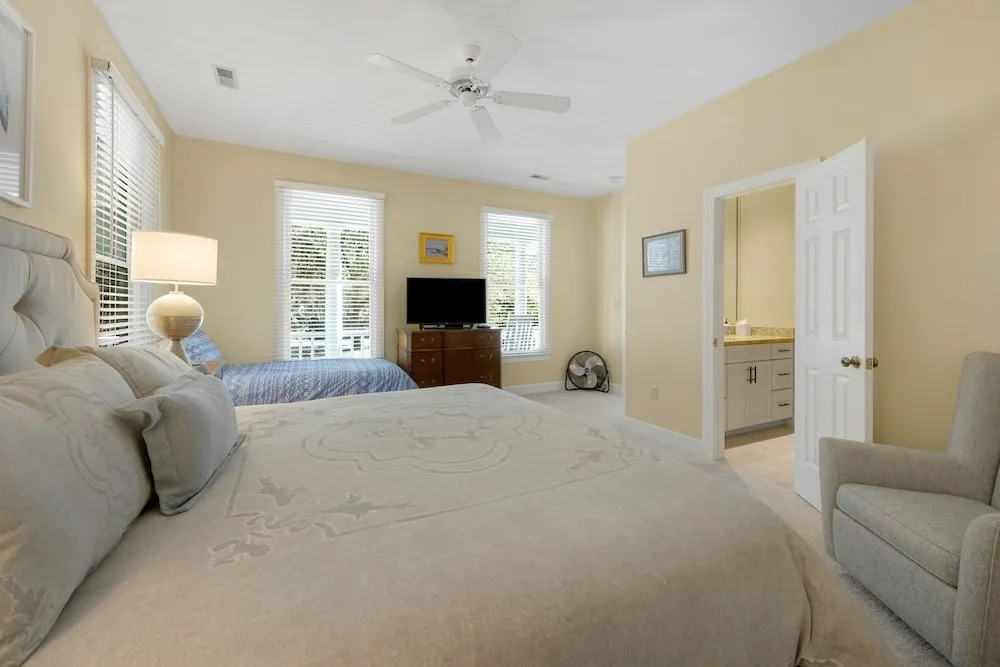 Serene Golf Course Retreat Nestled In The Heart Of Debordieu 3 Bedroom Home by Peace Vacations