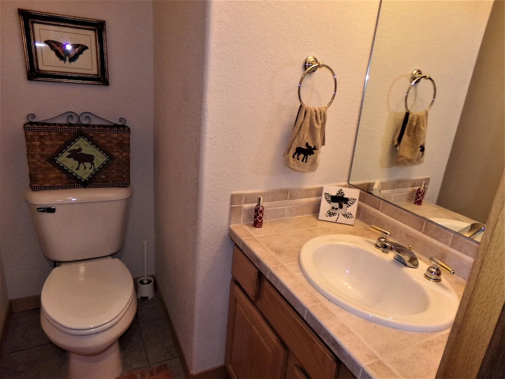Prospector Village 4 Bed 3 Bath