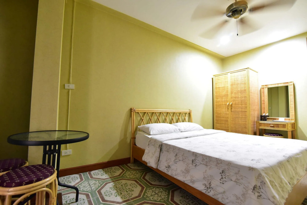 Sansabai House Hotel