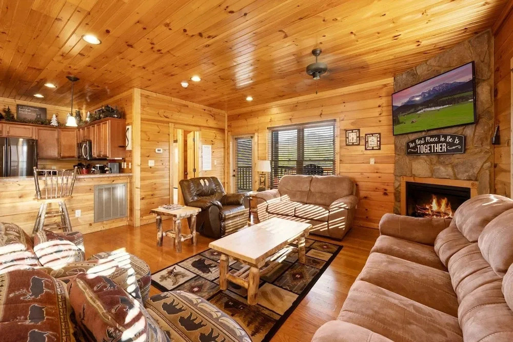 Gatlinburg Mountain Lodge 5 Bedroom Cabin