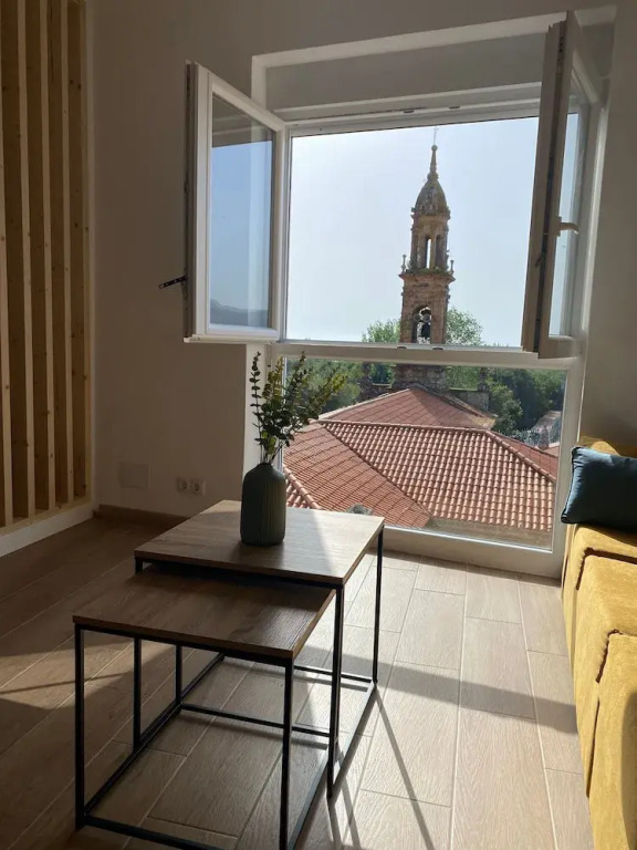 Relax in Comfort at Charming 3-bedroom Vacation Home in Vilar España Carnota