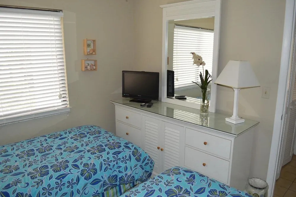 Cove II 234F 2 Bedroom Condo By Midnight Cove II