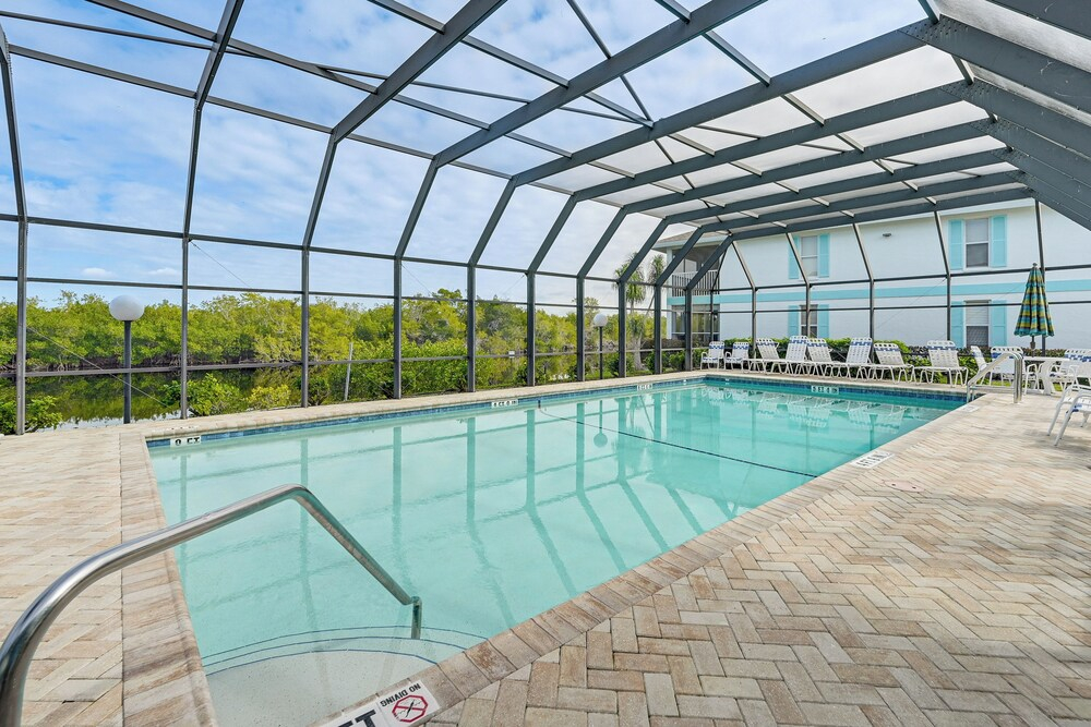 Pool Access! Retreat 6 Mi to Marco Island Beach
