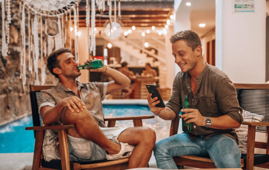 Ahava Hotel
