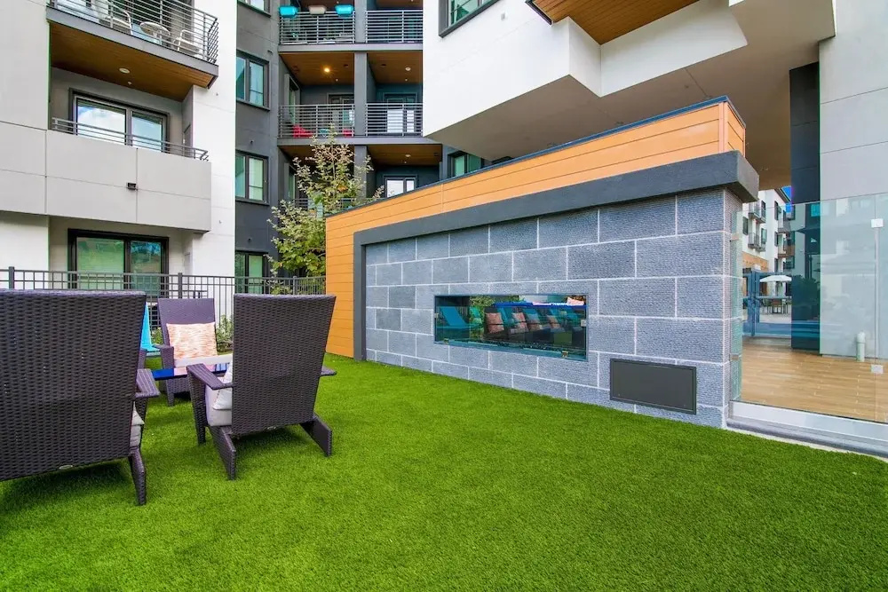 Global Luxury Suites in Menlo Park