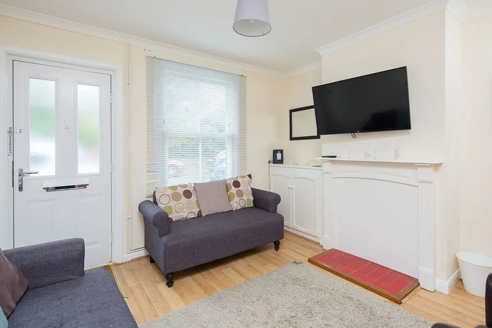 Borden Terrace by Kasar Stays