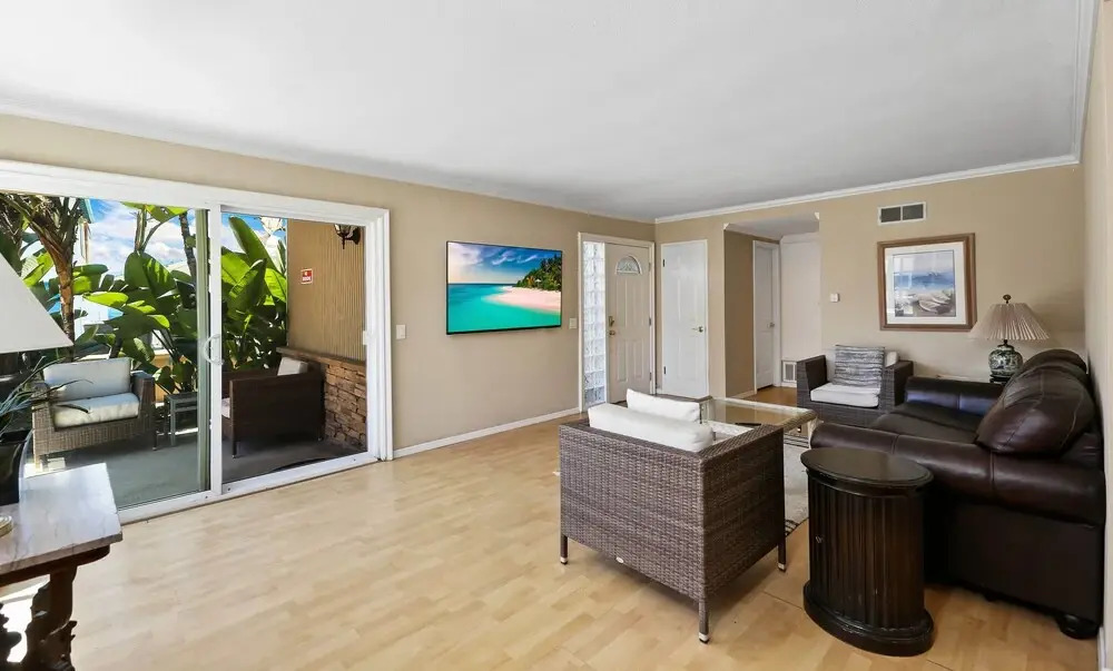 Newport Beach Bungalow