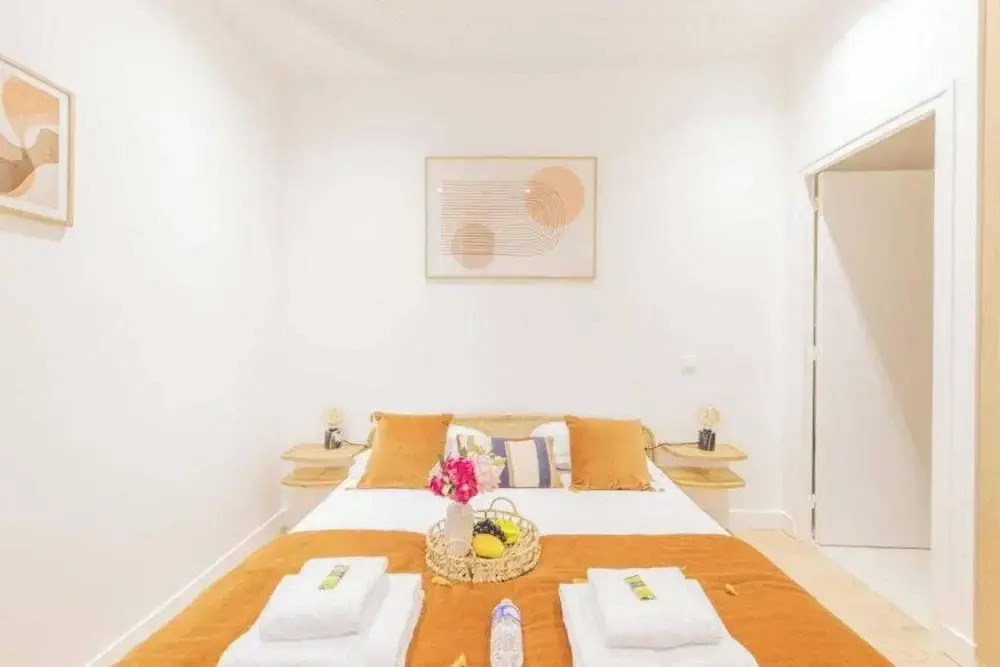 Apartment With 1 Room in Batignolles
