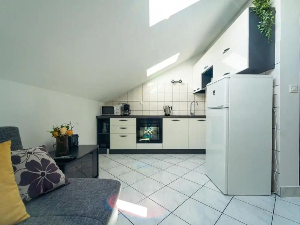 Comfortable Apartment With Balcony in a Quiet Area, Near the Beach