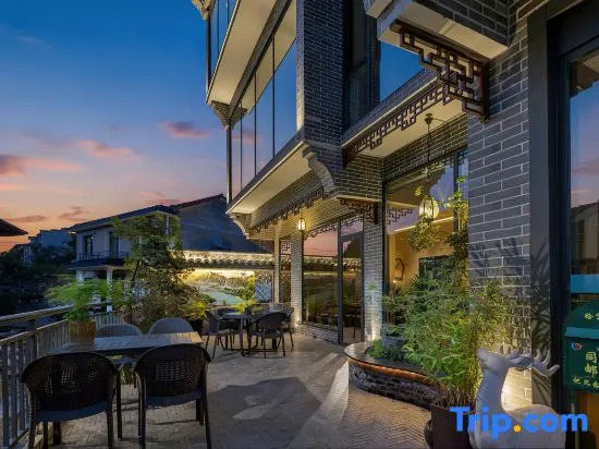 Shi Yunjian Homestay (Three Gorges Dam Tourist Area)