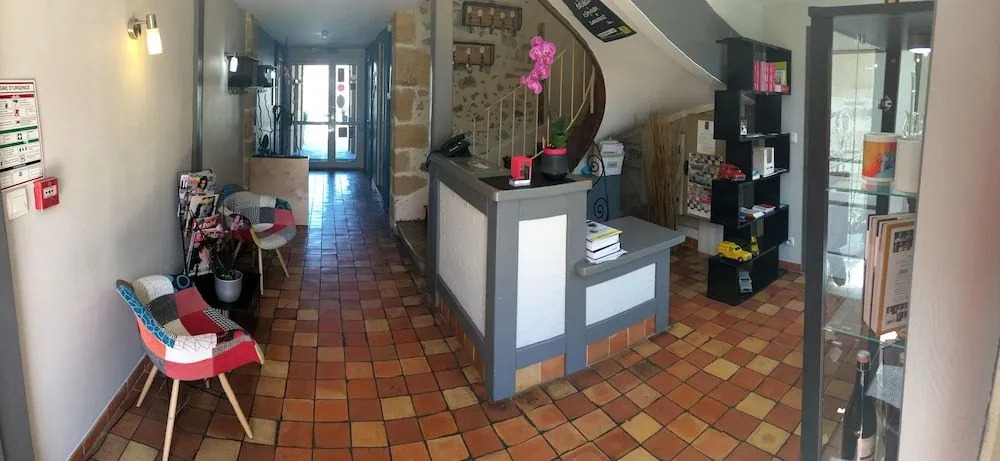 Logis Hôtel Restaurant La Châtellenie