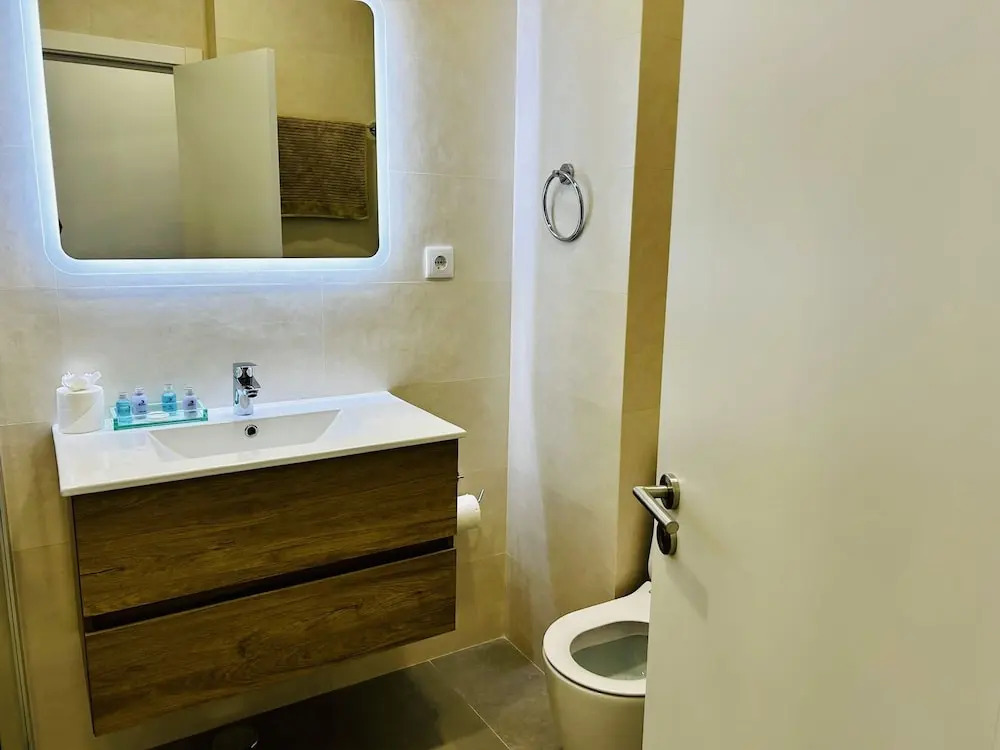 Lagos Marina View Studio Apartment on Main Avenue