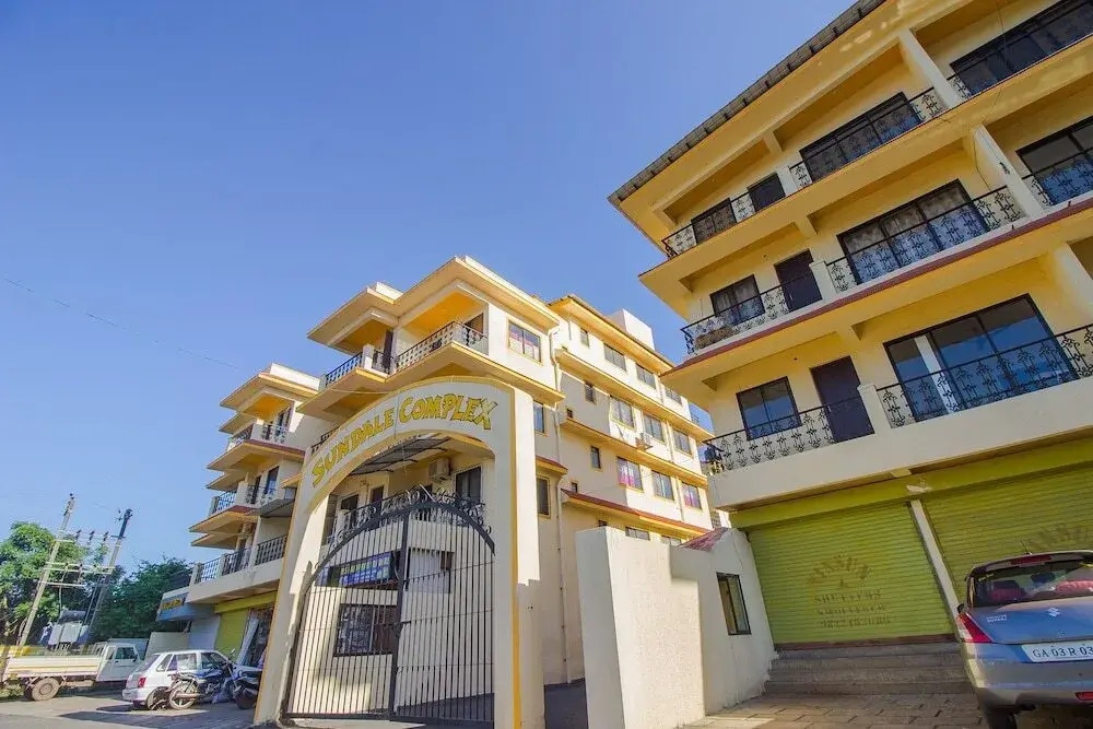 Home Spacious 3BHK By OYO Rooms