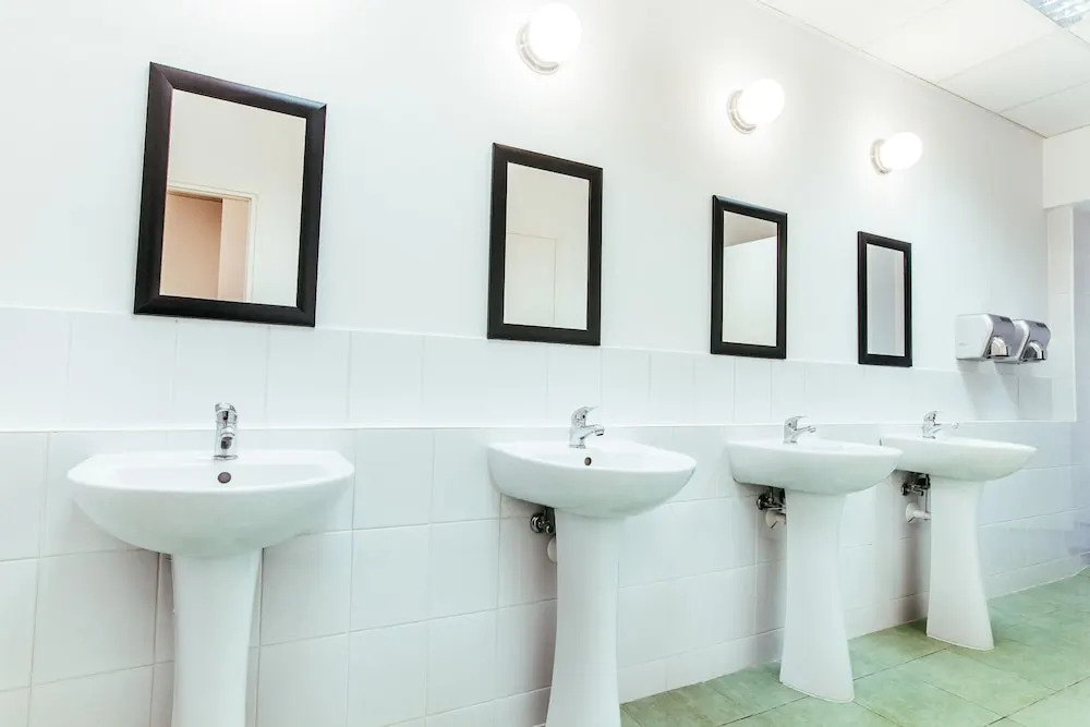 Injoy Hostel