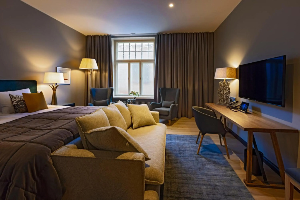 Hotel F6