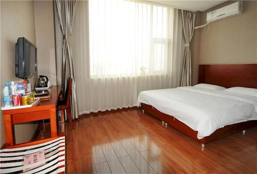Tianjin Huayang Hotel