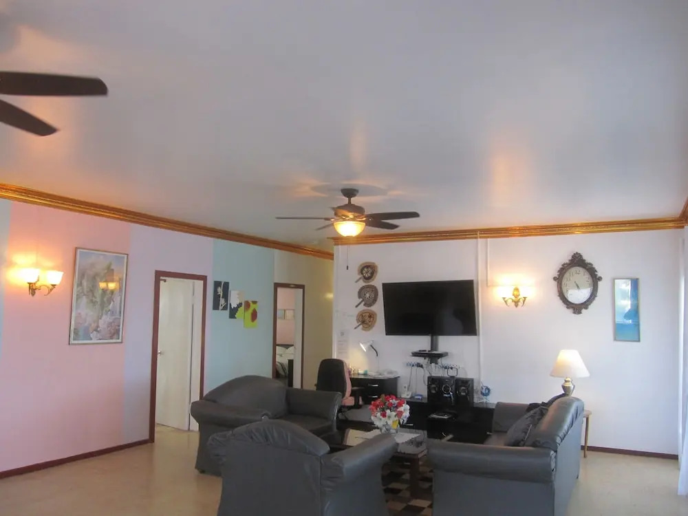Captain Cook Apartments