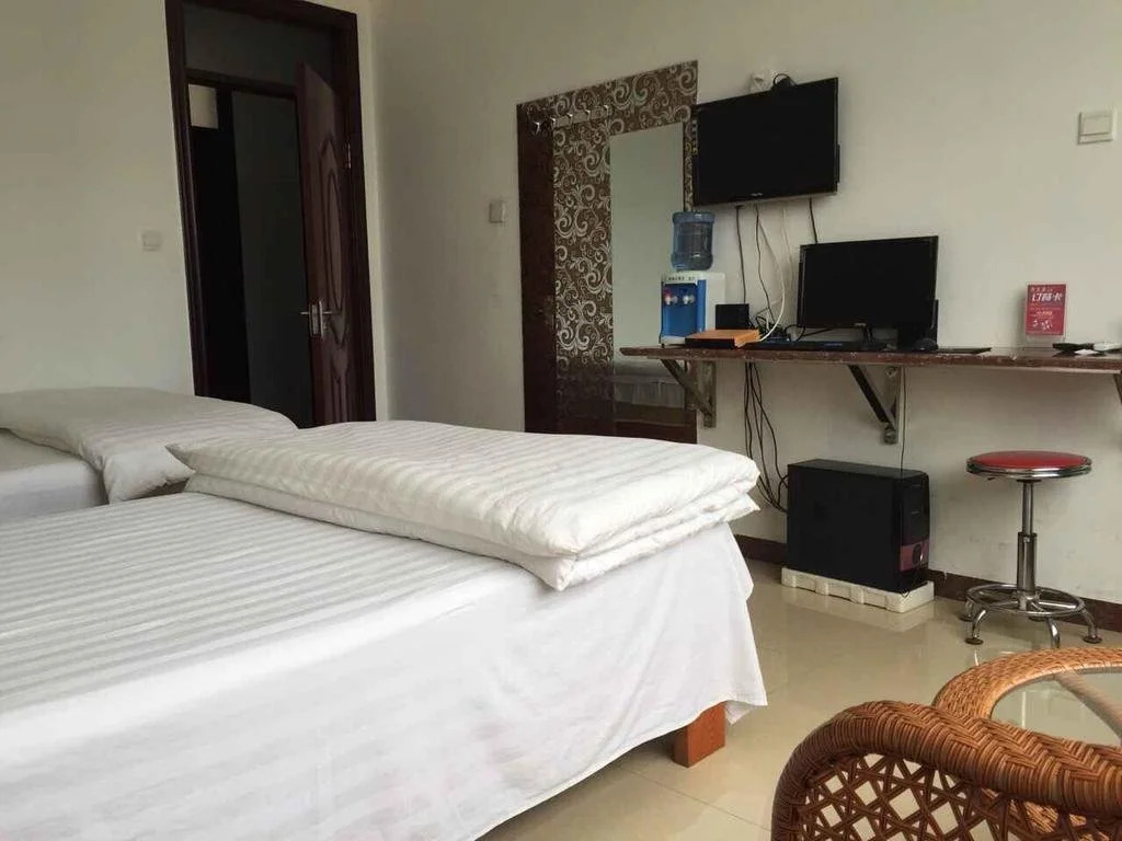 Jining Liangshan Rujia Family Inn