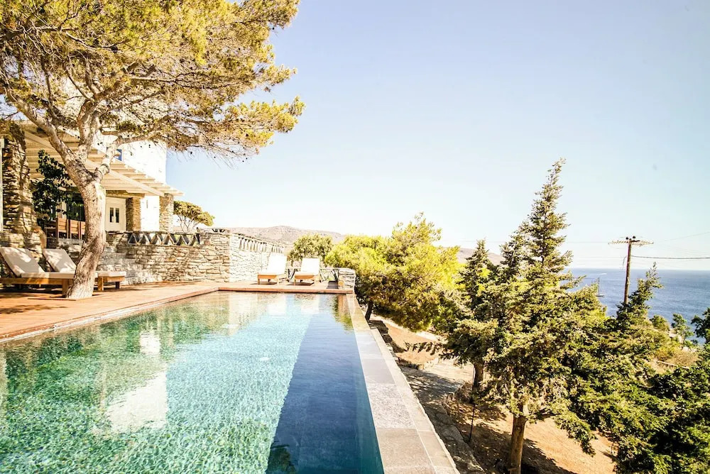 Zen Blue Mills - luxury villa in Kea