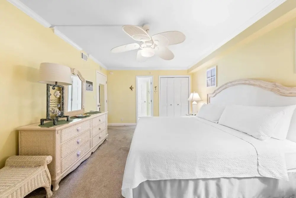 Seaspray Riverside 611