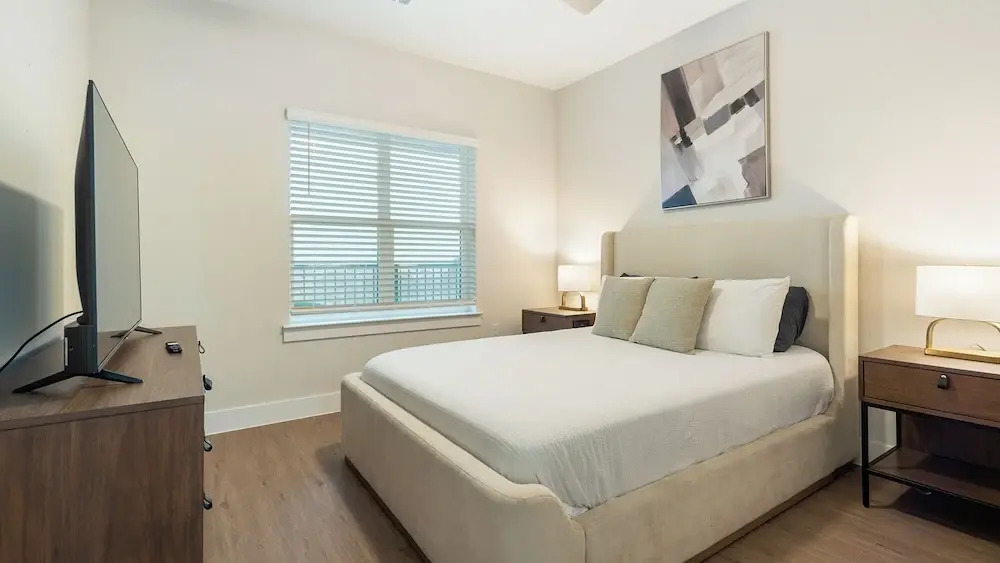 Landing Apartments - The Virginia