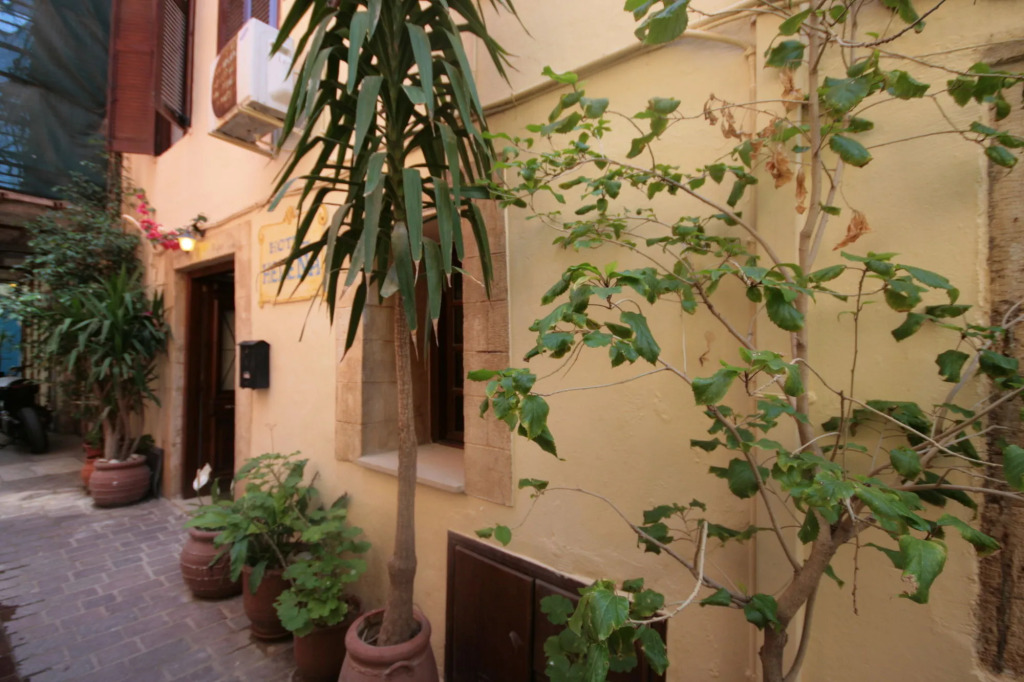 Helena Hotel