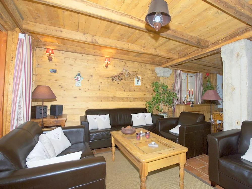 Charming Cottage Located in a Small Traditional Mountain Village