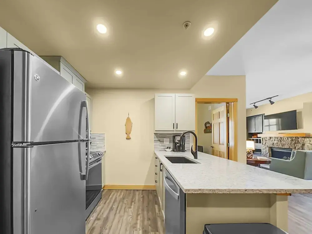 Luxury Remodeled Passage Point Condo - Short Walk to Lifts - Incredible View - PP403 by Redawning