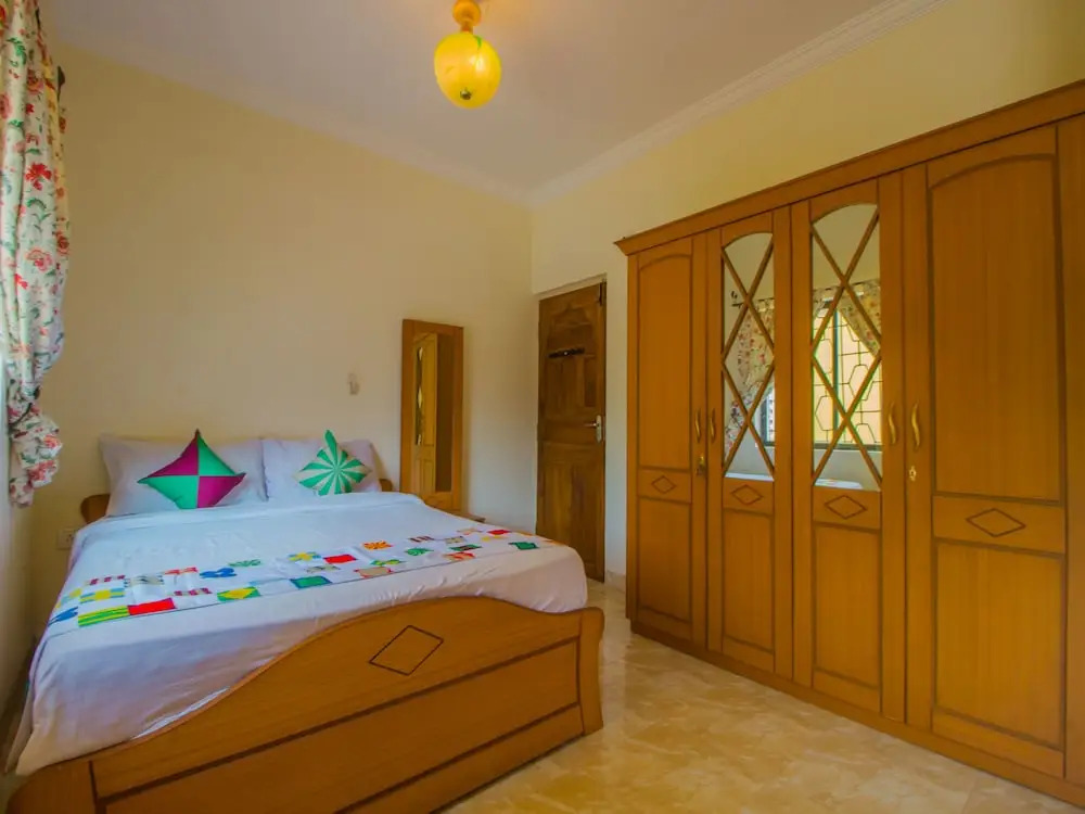 OYO 12867 Home Luxurious 2BHK Near Airport