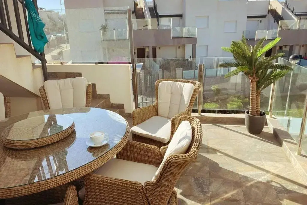 Black Sun. Modern penthouse in Torrevieja