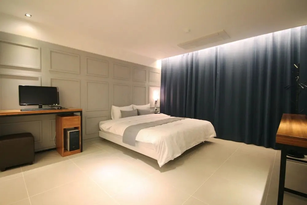 Yeonsan Oops Hotel