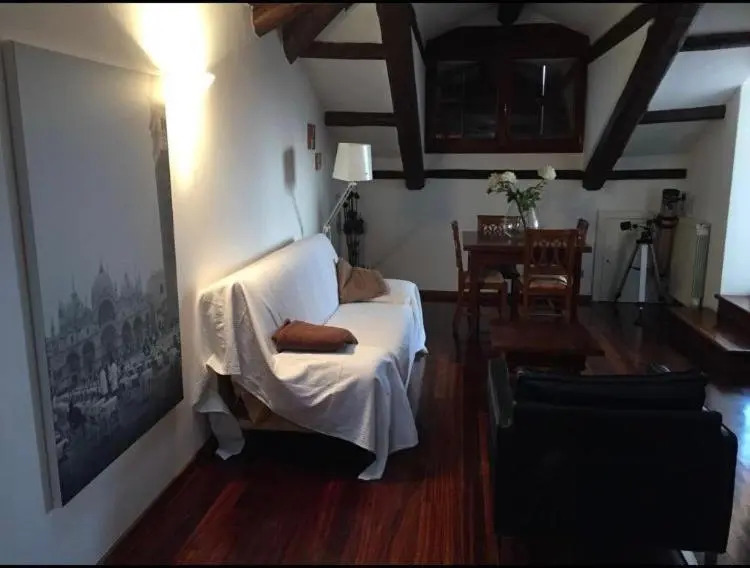 Stylish Penthouse Apartment in Venice Lido, 10 minutes from Saint Marks Square