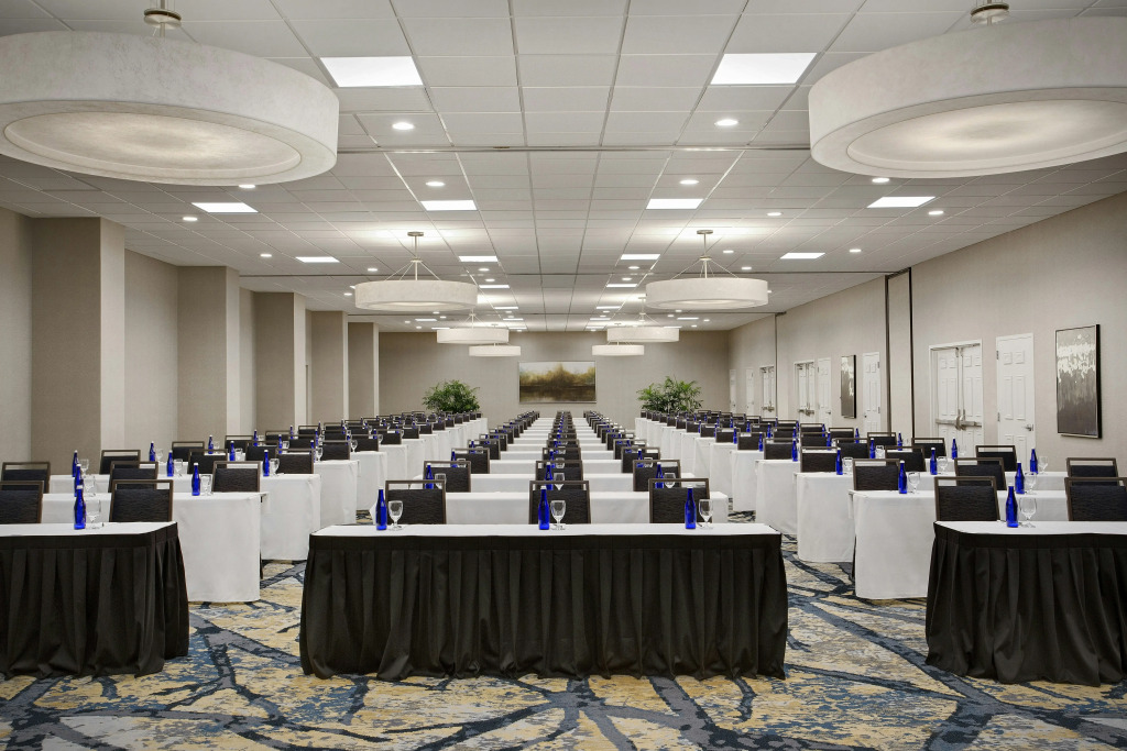 Embassy Suites by Hilton Orlando International Drive Convention Center