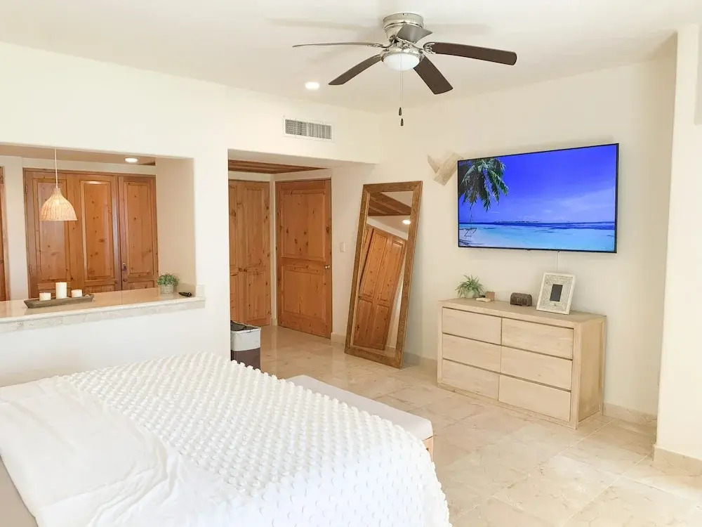 Beach Front Luxury condo