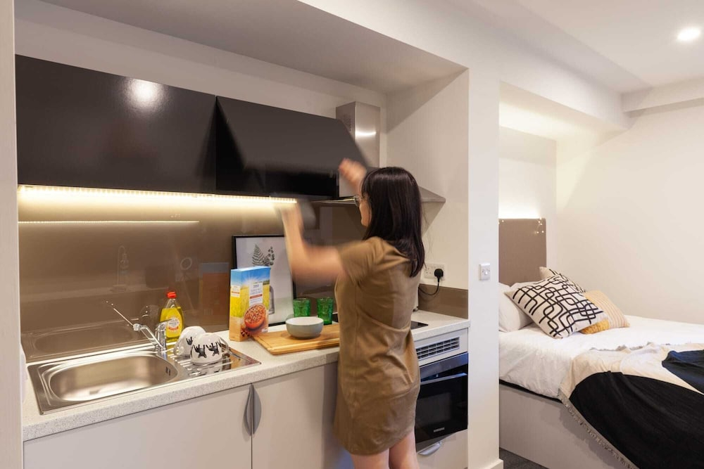 For Students Only True Swansea 15 min walk to High Street Station