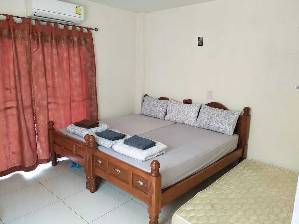 Penthai Hostel