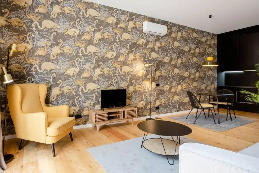 BOUTIQUE Rentals-Art & Charm II Apt w/ Terrace