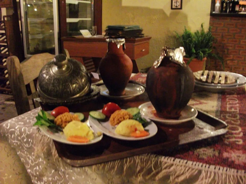 Maccan Cave Hotel