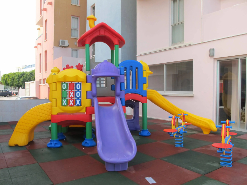LIV Mackenzie Beach Suites Larnaca