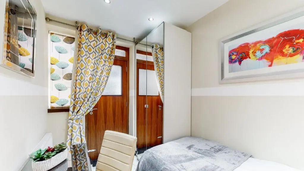 Bryanston Apartments
