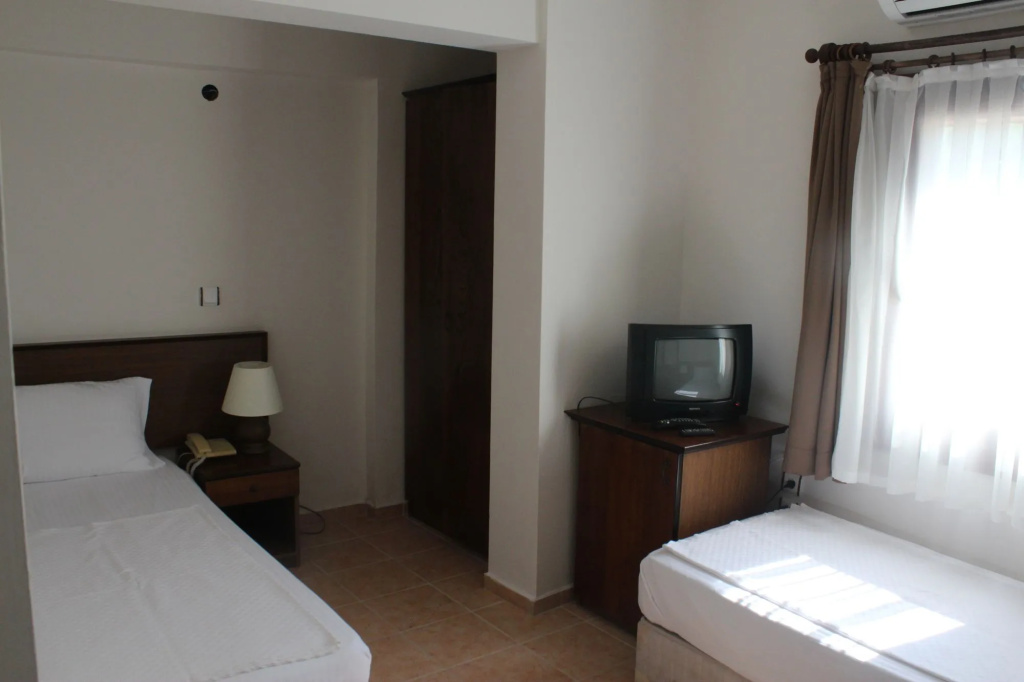 Oya Boutique Hotel & Suites