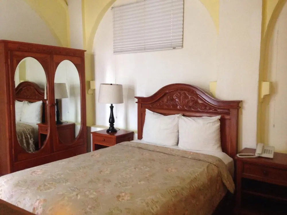 Hotel Meson del Mar