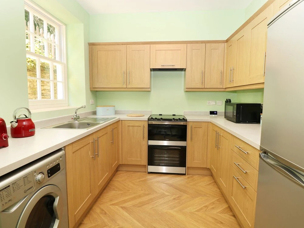 2 Regency House