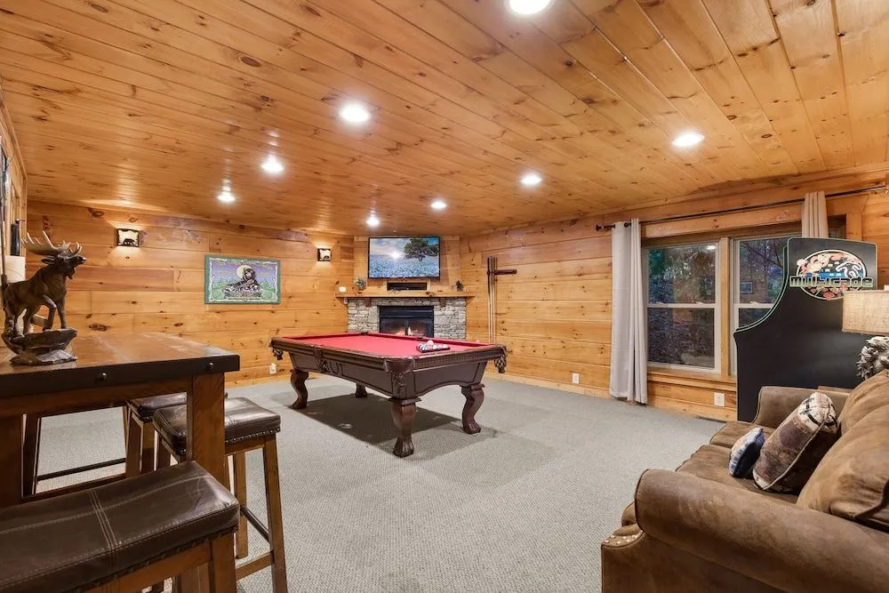 Cozy Bear Lodge