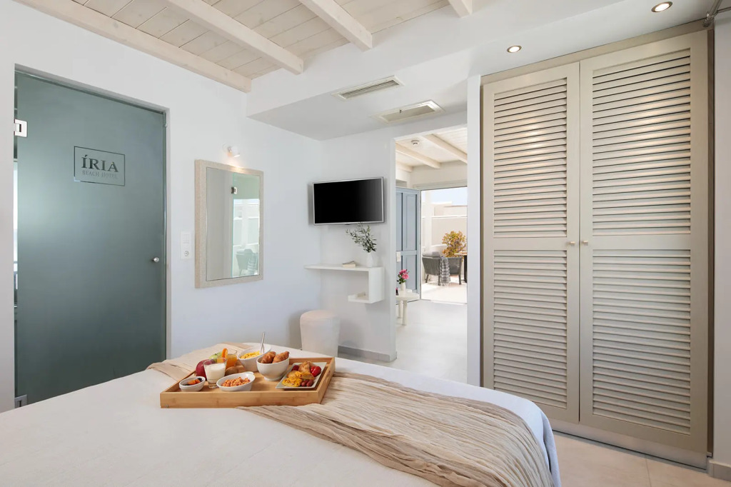 Iria Beach Art Hotel